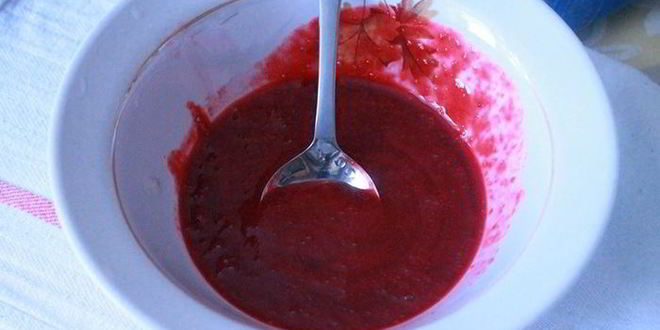 Рецепт орехового торта-безе с малиновым кремом