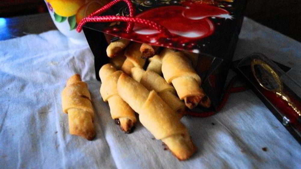 Как приготовить рулетики с безе