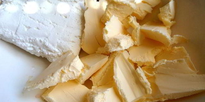 Рецепт творожного рулета с безейной прослойкой