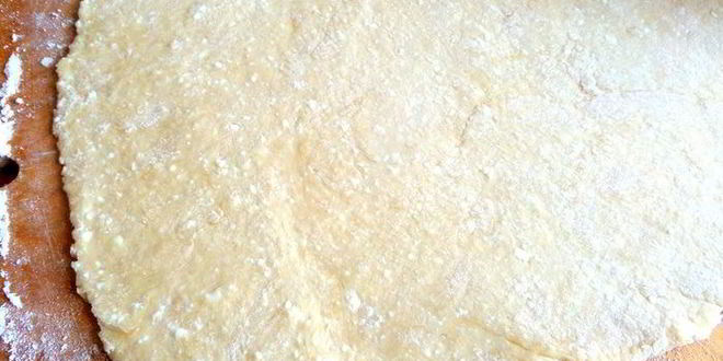 Рецепт творожного рулета с безейной прослойкой