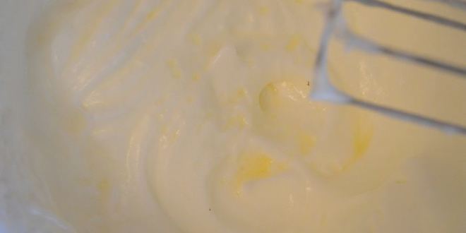 Рецепт ягодного торта-безе