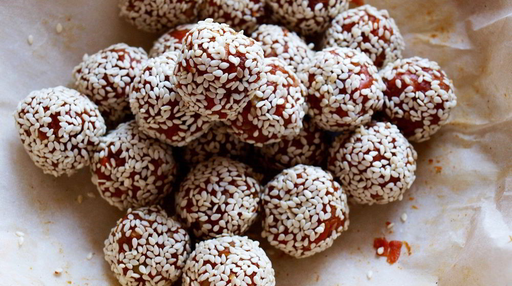 Как приготовить халву из моркови с молоком, миндалем и имбирем