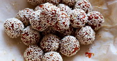 Рецепт Халвы из моркови с молоком, миндалем и имбирем