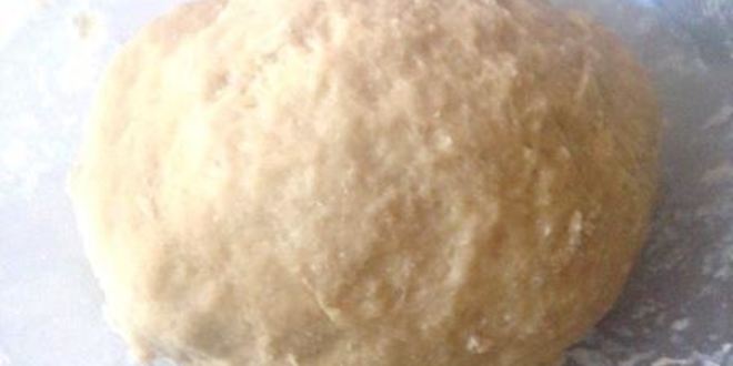 Рецепт косы с целой плиткой шоколада, халвой и бананом