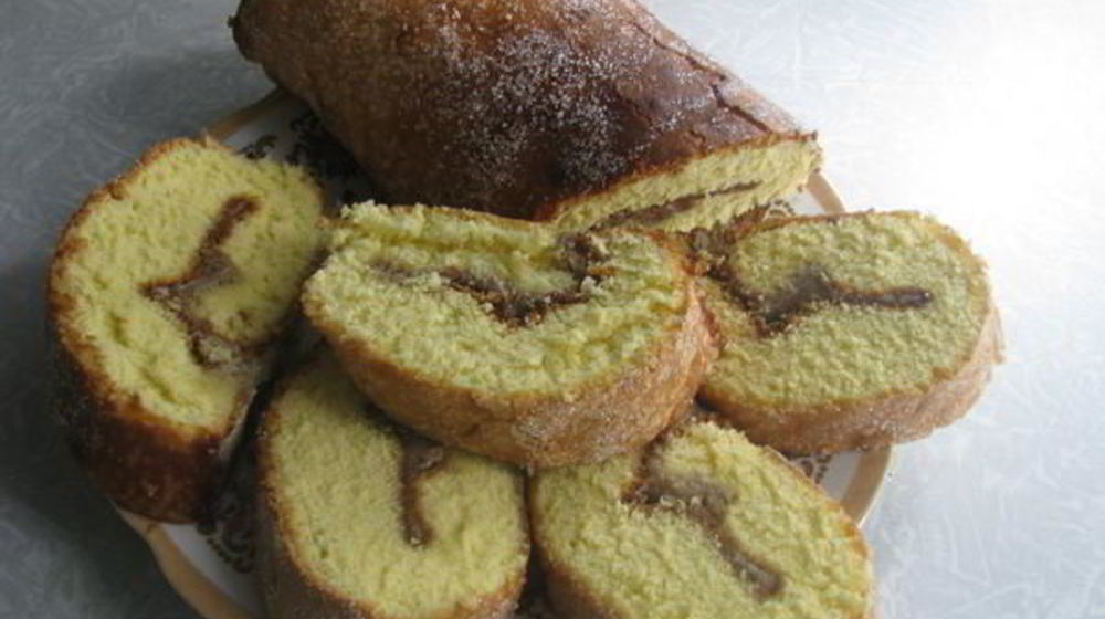 Как приготовить рулет с халвой