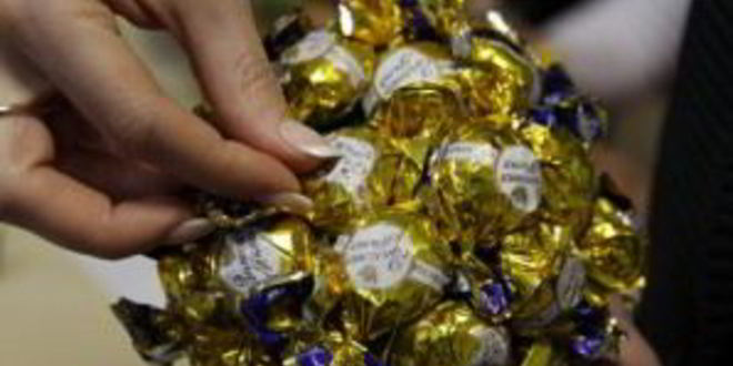 Рецепт ананаса из конфет