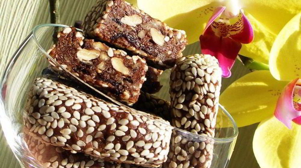 Как приготовить конфетки из чернослива, грецких орехов и шоколада