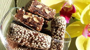 Рецепт Конфеток из чернослива, грецких орехов и шоколада