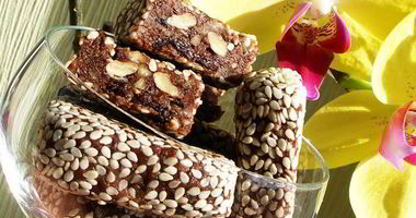 Рецепт Конфеток из чернослива, грецких орехов и шоколада