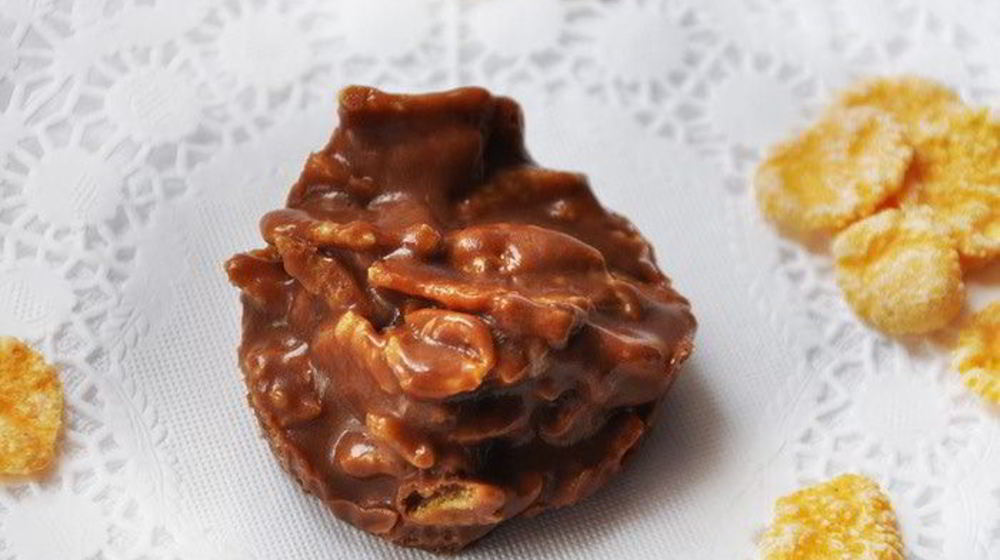 Как приготовить конфеты из шоколадных батончиков с кукурузными хлопьями