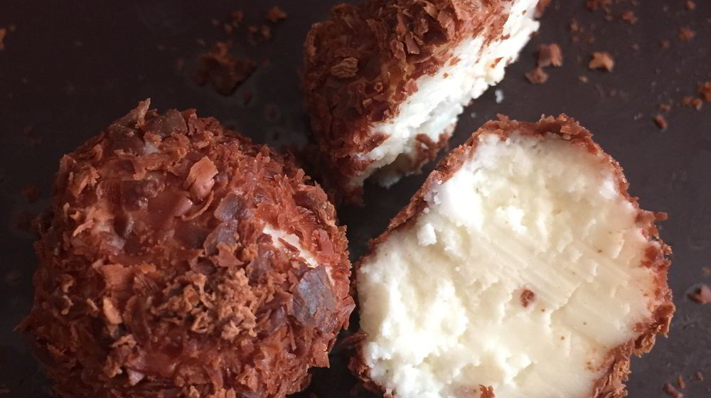 Как приготовить конфеты из творога в шоколаде