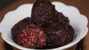 Рецепт Конфет из вяленой клюквы в шоколаде