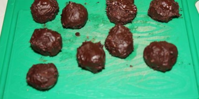 Рецепт конфет из вяленой клюквы в шоколаде