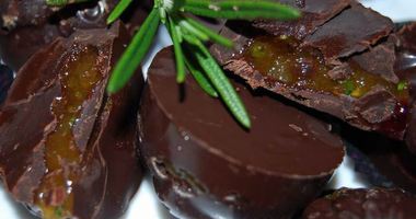 Рецепт Конфет с абрикосом и розмарином