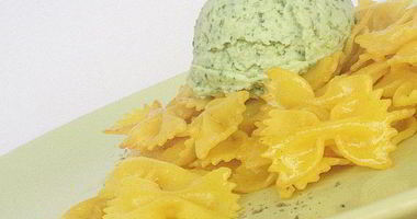 Рецепт Бантиков с кремом из авокадо, сыра и зелени