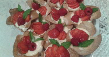 Рецепт Корзиночек из слоеного теста и кремом из манго