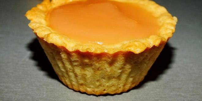 Рецепт корзиночек с яблочным пюре и белковым кремом