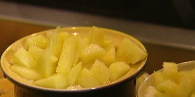 Рецепт крема-карамели из геркулеса с запеченными яблоками