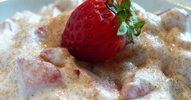 Рецепт Творожного крема с клубникой и корицей