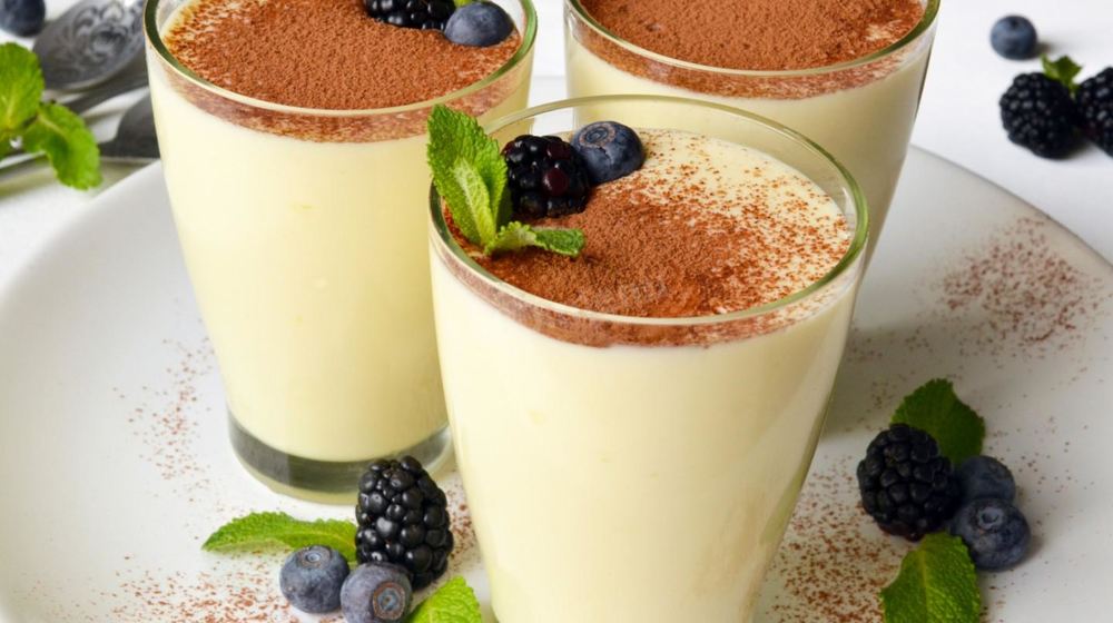 Как приготовить ванильный крем на молоке и сметане