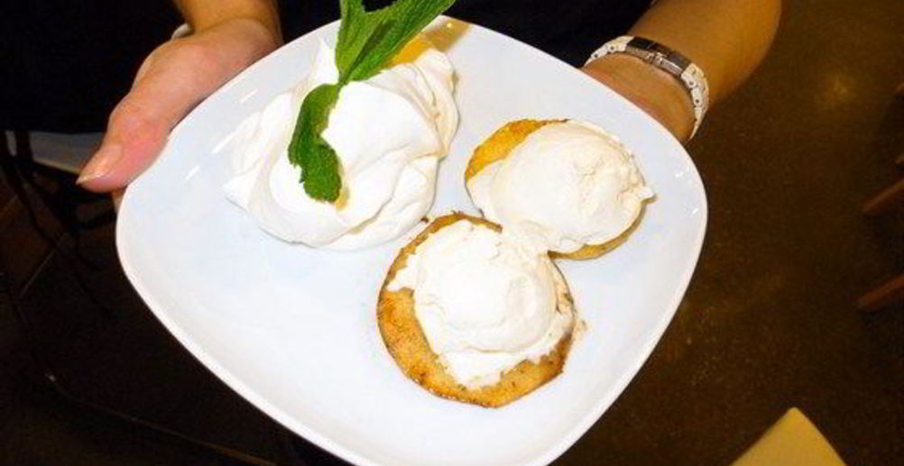 Рецепт шоколадные блинчики с кокосово-рисовым кремом и малиной