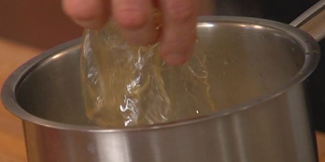 Рецепт малинового желе с пузырьками