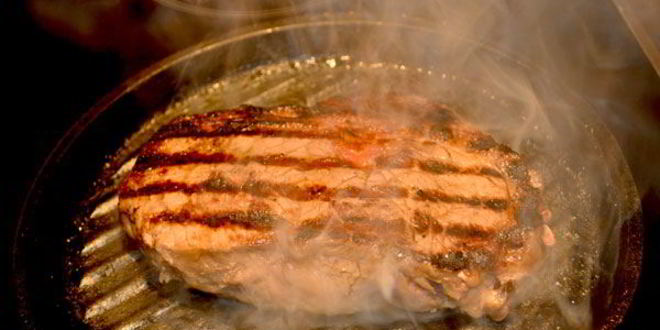 Рецепт стейка с соусом луковый мармелад