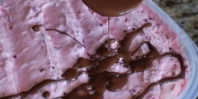 Рецепт десерта из мороженого