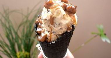 Рецепт Карамельного мороженого с карамельными орешками