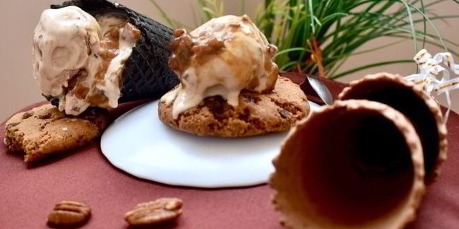 Рецепт карамельного мороженого с карамельными орешками