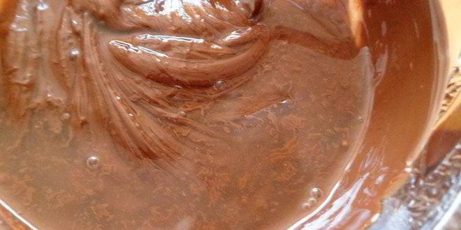 Рецепт мангова-черничного мороженого с конфетами рафаэлло с шоколадными шариками