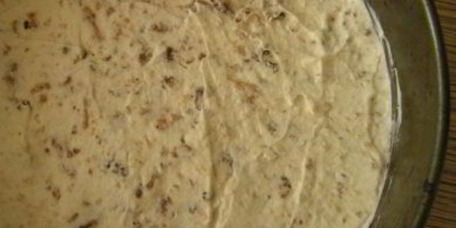 Рецепт торта-мороженого с безе и красными ягодами