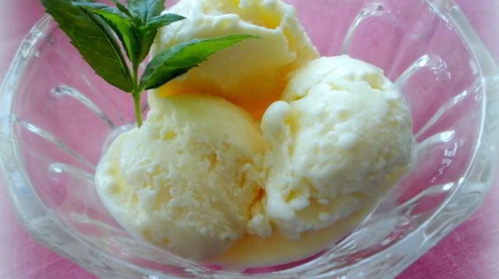 Как приготовить ванильное мороженое