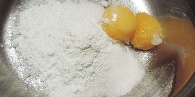 Рецепт клюквенного торта-мусса с миндальным пралине праздничный