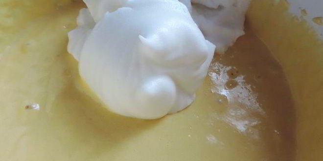 Рецепт клюквенного торта-мусса с миндальным пралине праздничный