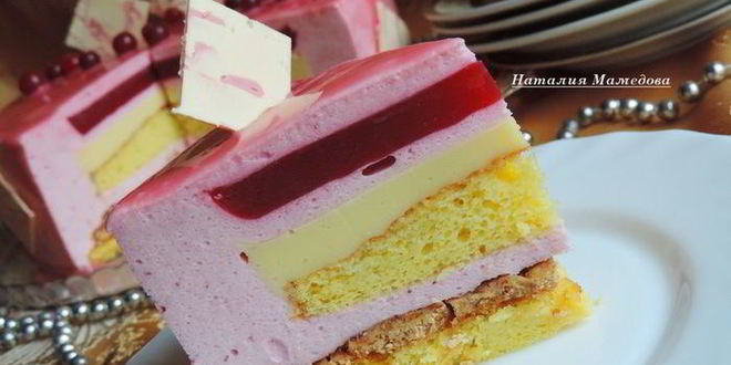 Рецепт клюквенного торта-мусса с миндальным пралине праздничный