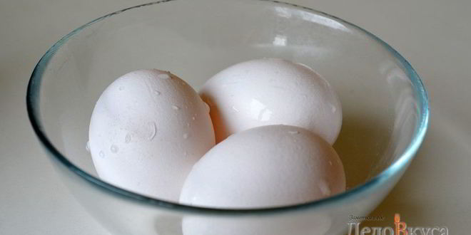 Рецепт красима пасхальные яйца в синий цвет в соке краснокочанной капусты