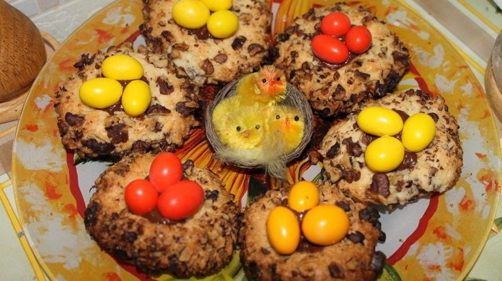 Как приготовить пасхальные гнездышки