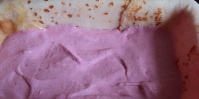 Рецепт блинного террина с ягодно-сливочным суфле