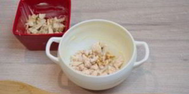 Рецепт кабачкового суфле с индейкой под грибным соусом