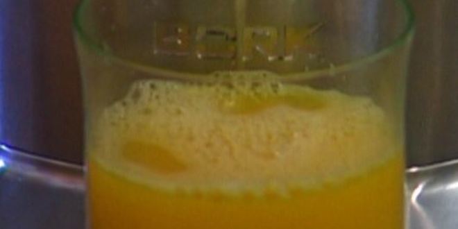 Рецепт сладкого суфле с ягодно-апельсиновым соусом