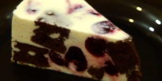 Рецепт торта-суфле с творогом и вишнями