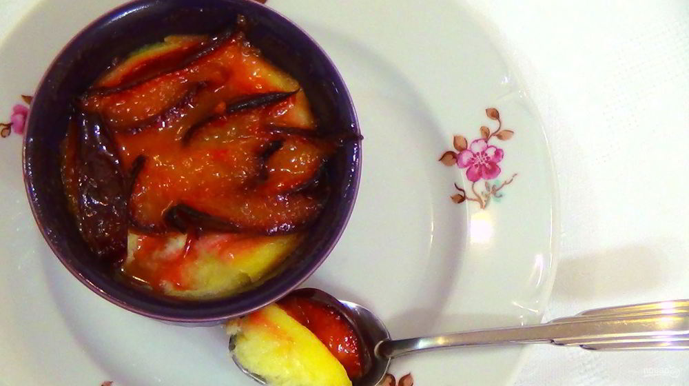 Как приготовить творожное суфле со сливами