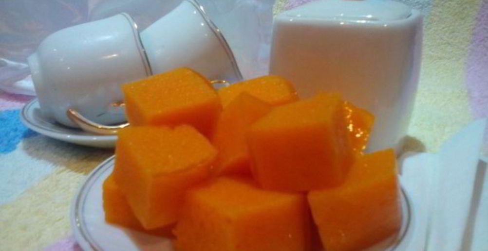 Рецепт замороженное лимонное суфле с маринованными ягодами