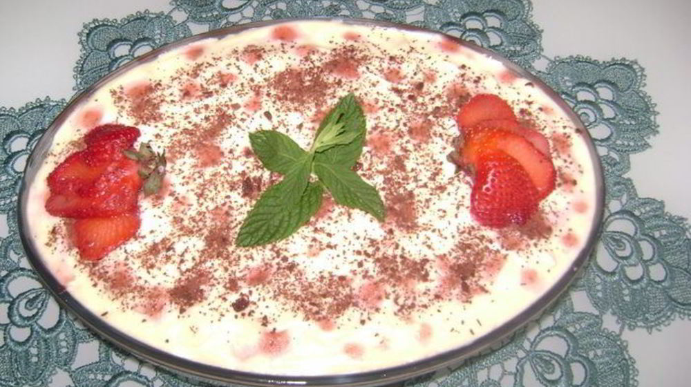 Как приготовить клубничное тирамису