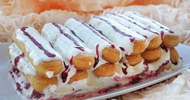 Рецепт Сливочного тирамису с брусничным соусом