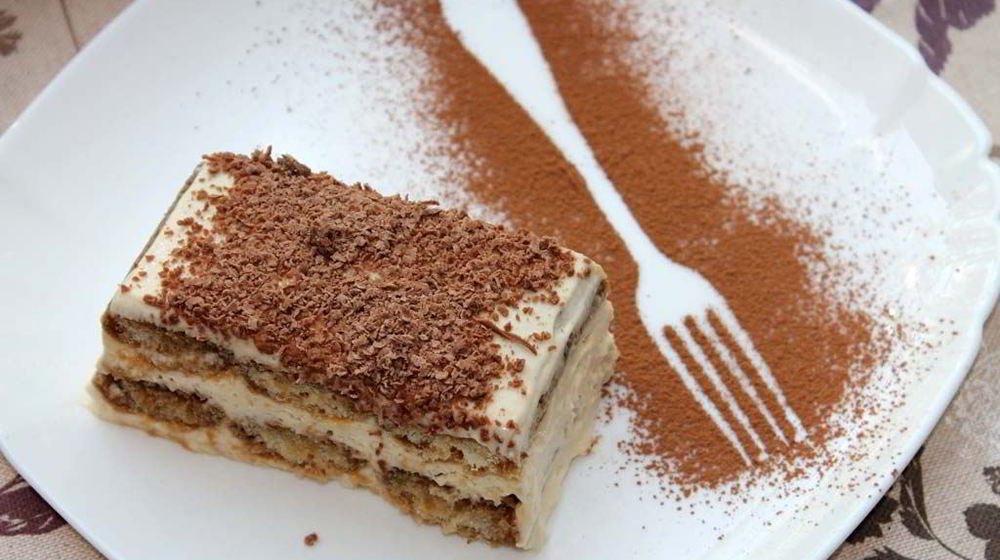 Как приготовить тирамису из готовых бисквитных коржей