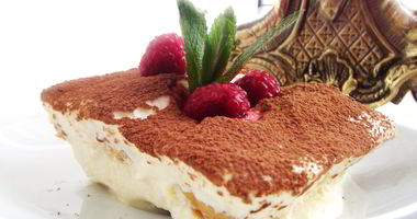 Рецепт Тирамису с малиной и мятой