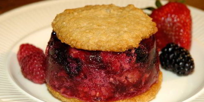 Рецепт ягодного желе с кокосовыми крекерами