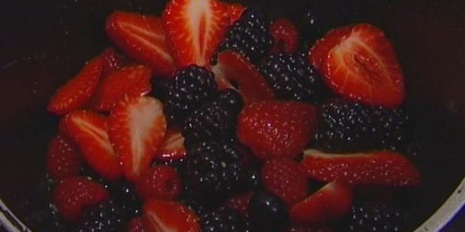 Рецепт ягодного желе с кокосовыми крекерами